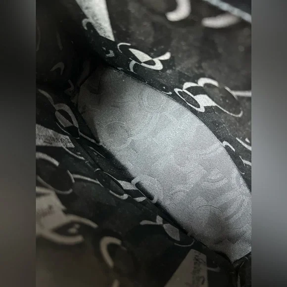 SALVATORE FERRAGAMO Iconic Top Handle Gancini Black Leather Crossbody Bag 212181 - Picture 13 of 16